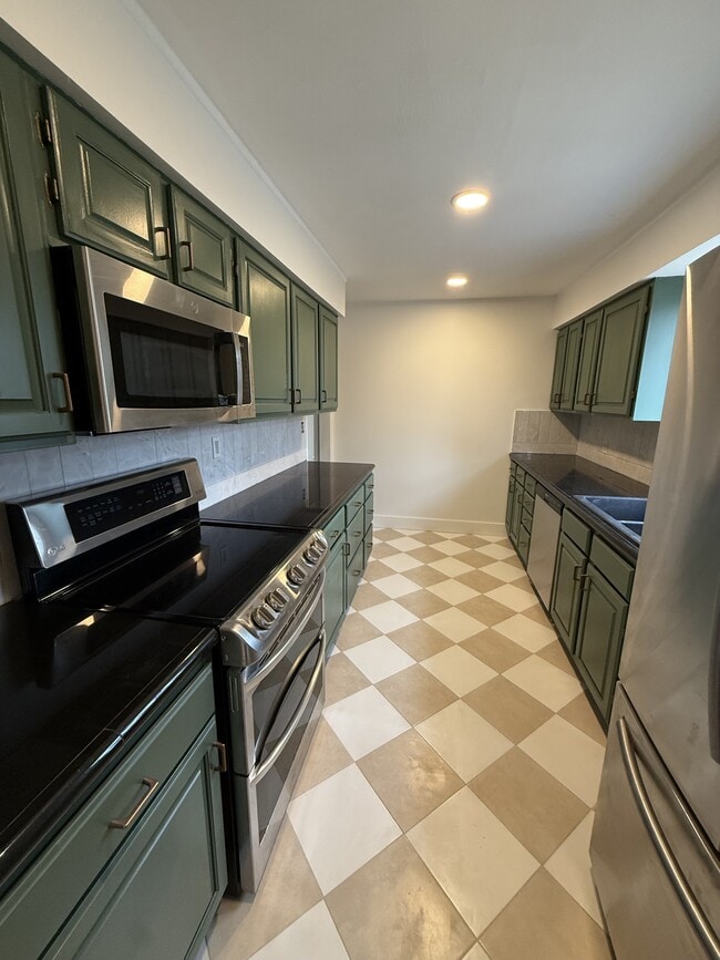 Foto del edificio - 7206 Reeds Rd