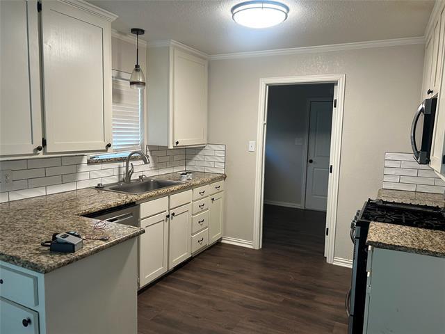 Foto del edificio - 4202 Skyline Dr