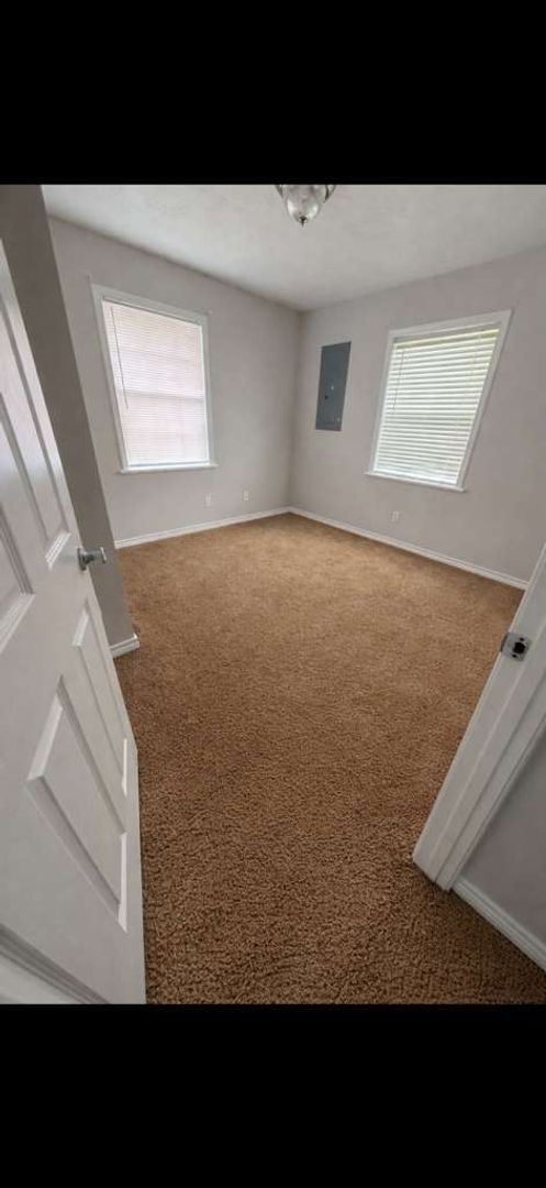 Building Photo - 786 Laurel St