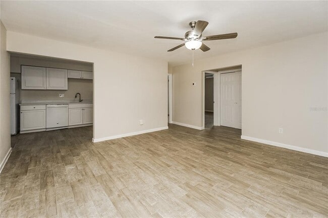 Building Photo - 2065 West Pkwy