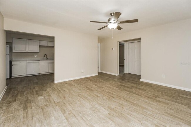 Foto del edificio - 2065 West Pkwy