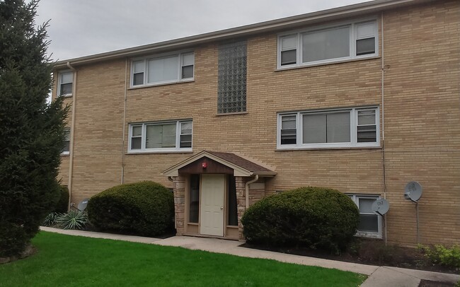 Building Photo - 193 S York Rd