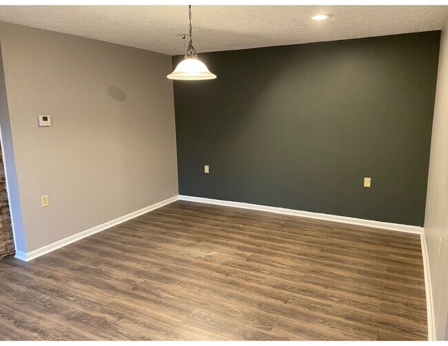 Foto del edificio - 3712 Hyde Ave