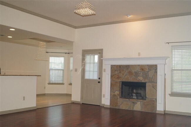 Foto del edificio - 504 Autumn Trail