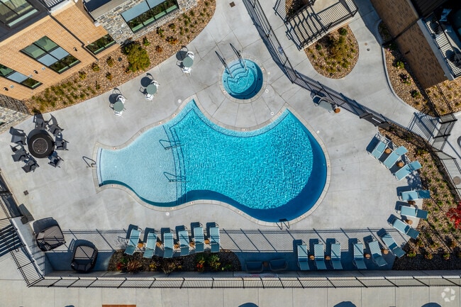 Pool - Clove Apartments