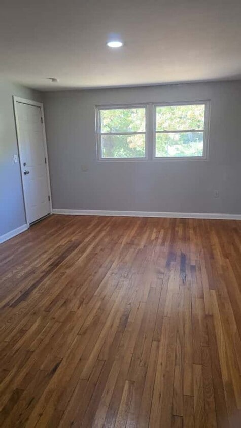 Primary Photo - Park Road