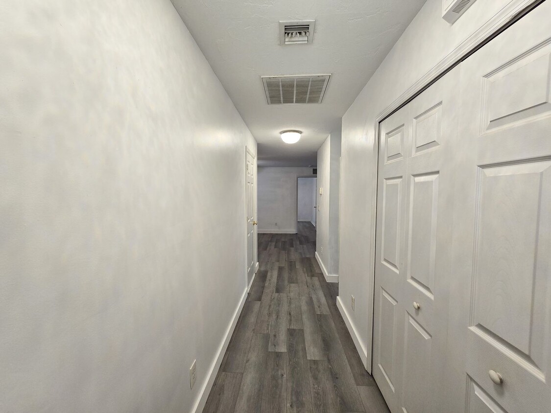 Primary Photo - 2 Bedroom 2 Bath w Bonus Room