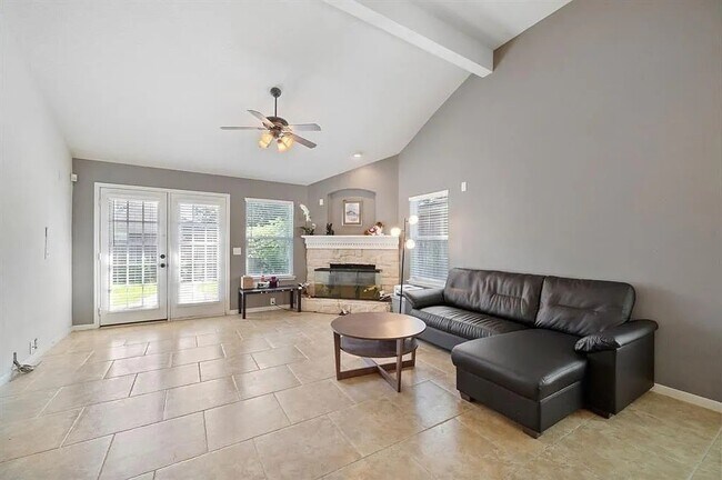 Building Photo - 10414 E Summit Canyon Dr