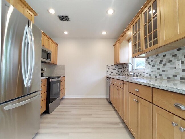 Foto del edificio - 516 Ellsworth St