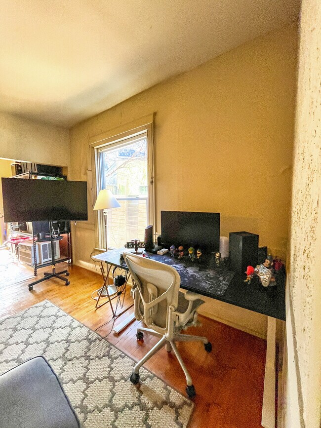 Foto del edificio - 3204 Bryant Ave S