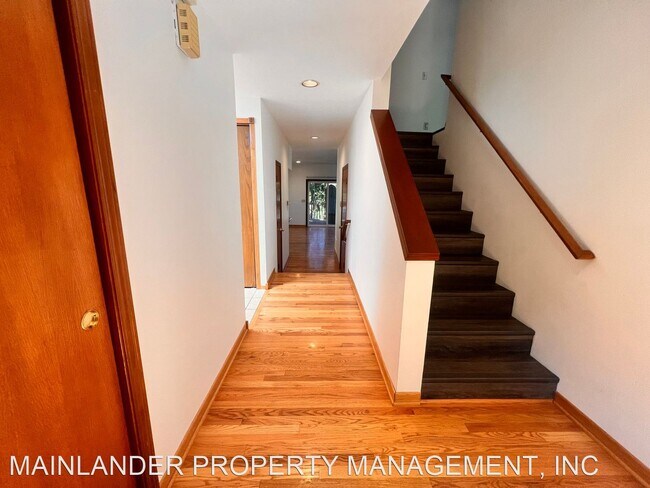 Building Photo - 3 br, 2 bath House - 4333 SW ARNOLD ST