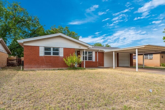 Foto del edificio - 3749 N 10th St