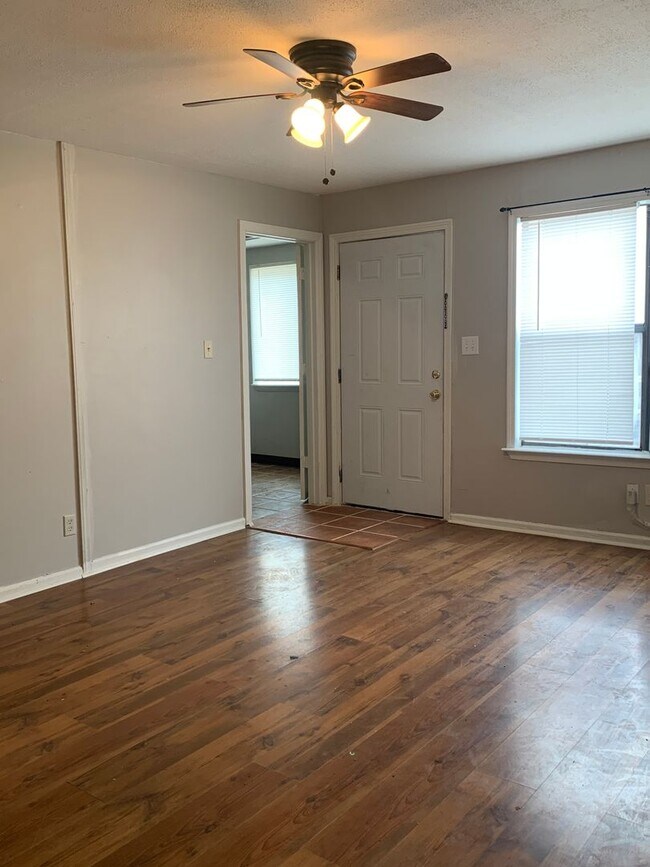 Foto del edificio - 621 N K St