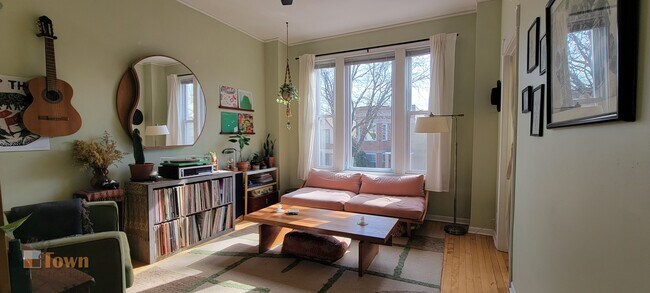 Foto del edificio - 3430 W Cortland St