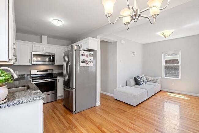 Foto del edificio - 123 Lakeview Ave