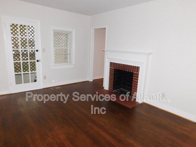 Building Photo - 219 Parkview Dr SE