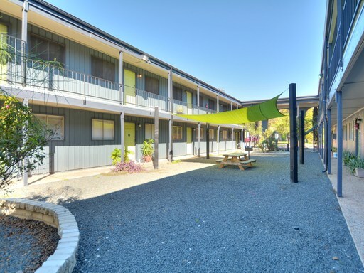 Primary Photo - 615 W St Johns Ave