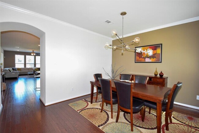 Building Photo - 6427 Addlestone Ridge Ln