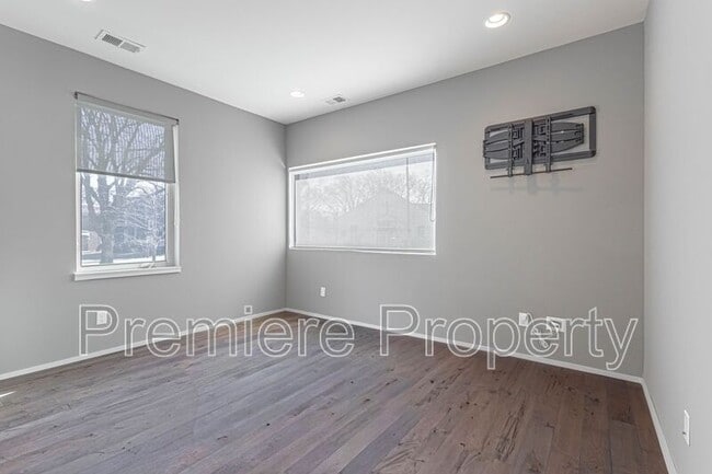 Foto del edificio - 2729 Charlotte St