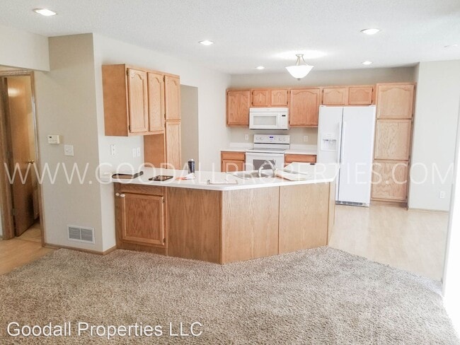 Building Photo - 3 br, 2.5 bath House - 5102 Oakwood Lane