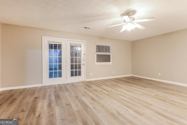 Building Photo - 3560 Satellite Blvd