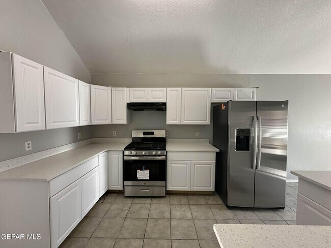 Foto del edificio - 11364 Crater Lake Ave