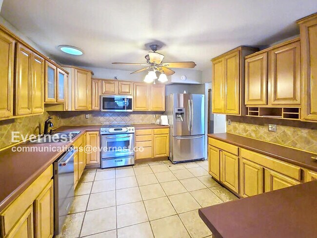 Foto del edificio - 1609 W 26th St