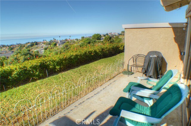 Foto del edificio - 146 Avenida Baja