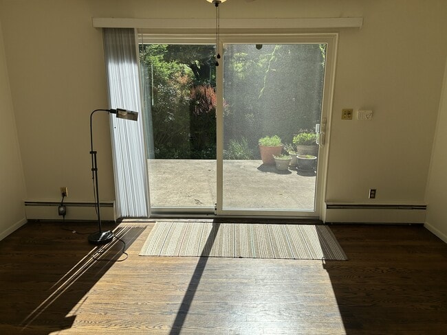 Dining Room - 3992 College Ave