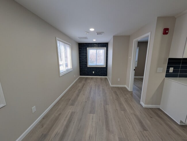 Building Photo - 35 Terrel Dr