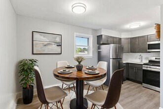 Interior Photo - Cedar Court apartments