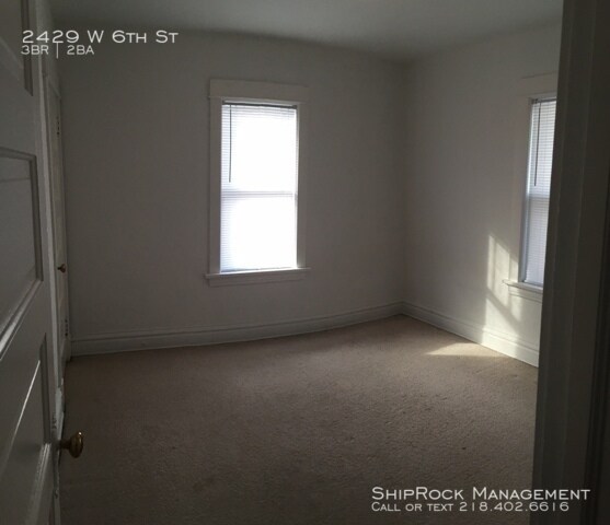 Foto del edificio - 2429 W 6th St