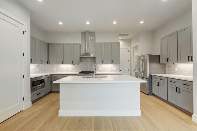 Foto del edificio - 3800 E 12th St