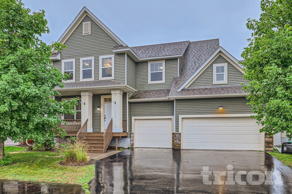 Building Photo - 13936 Linnet St NW