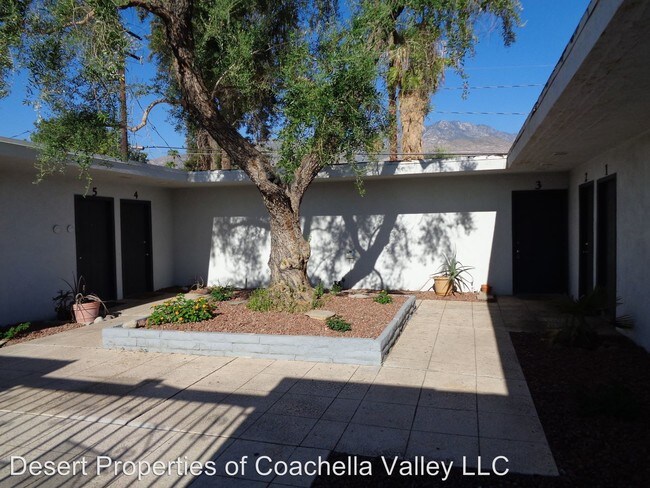 Building Photo - 535 S Mountain View Dr
