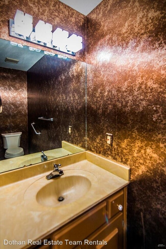 Building Photo - 3 br, 3.5 bath House - 401 Willowbrook Ter...