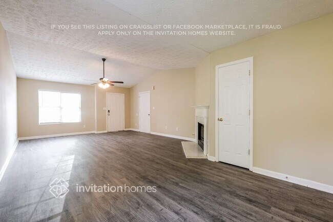 Foto del edificio - 5245 Hillcrest Glenn Dr