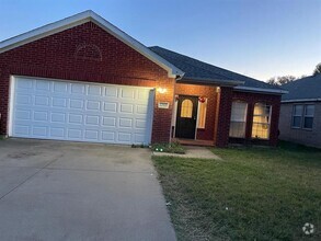 Building Photo - 12928 Honey Locust Cir