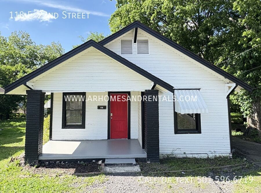 Primary Photo - 118 E 22nd St