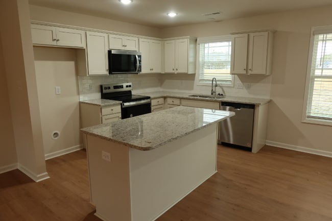 Building Photo - 300 Tuscany Cir