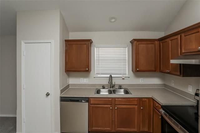 Foto del edificio - 9804 Crocker Dr