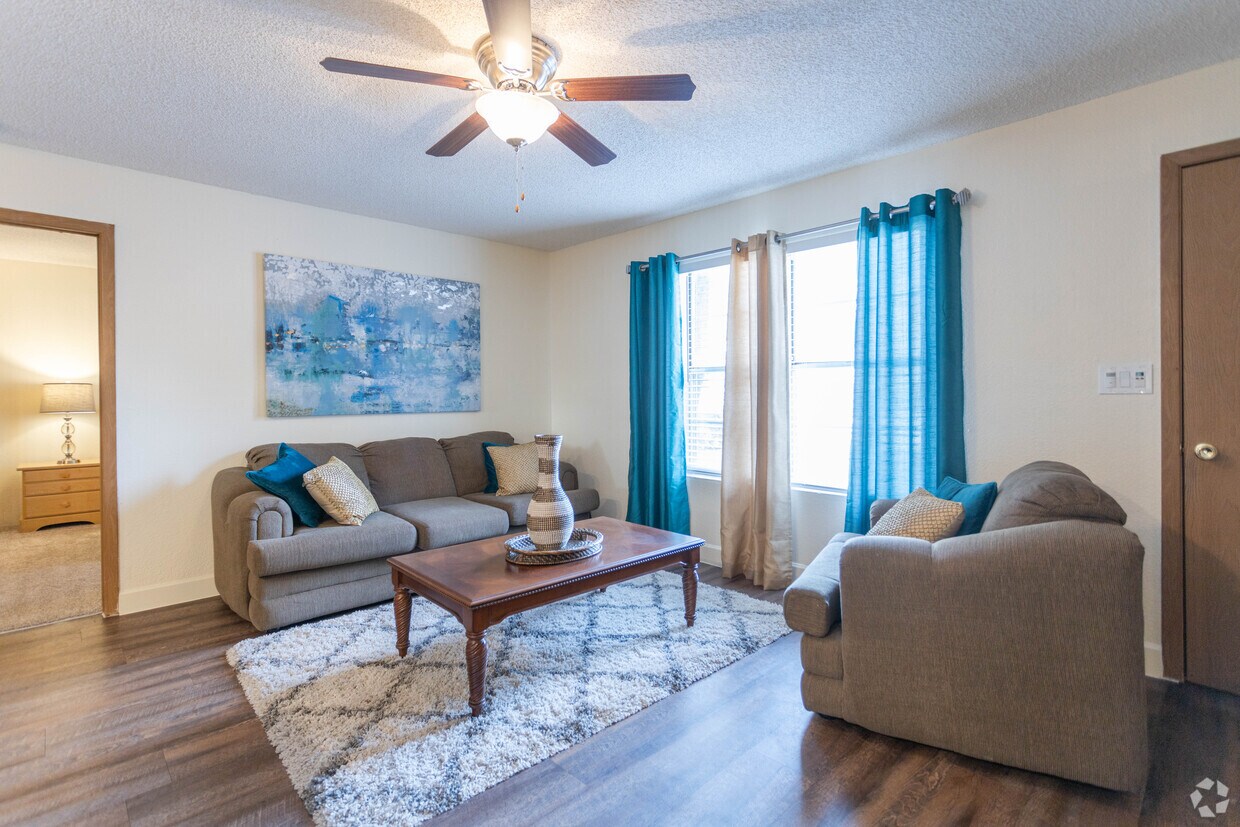 Whispering Pines Rentals in El Paso at 1530 Dieter El Paso, TX