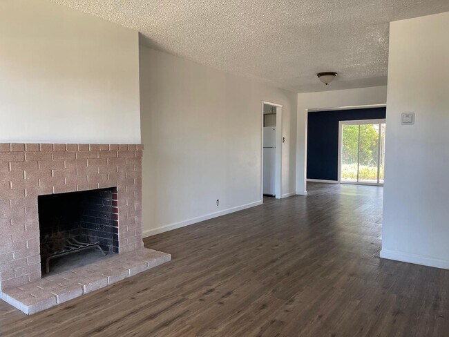 Building Photo - 1740 Cottage Grove Ave