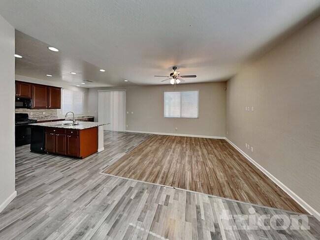 Foto del edificio - 6410 Jacobville Ct