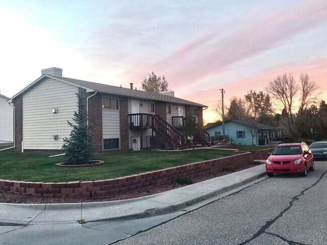 4 Unidades - Excelente Ubicación - 5303 Mountain Rd