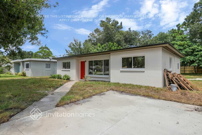 Foto del edificio - 9163 93rd St N