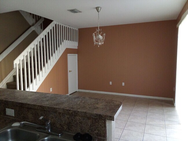 Foto del edificio - 2683 SW 85th Ave