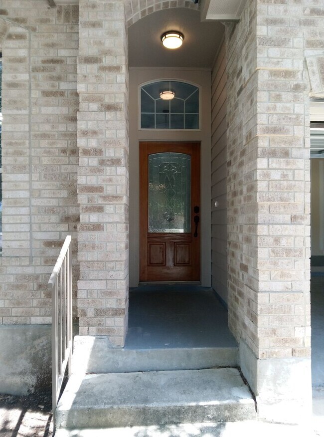 Building Photo - 505 San Jacinto Dr