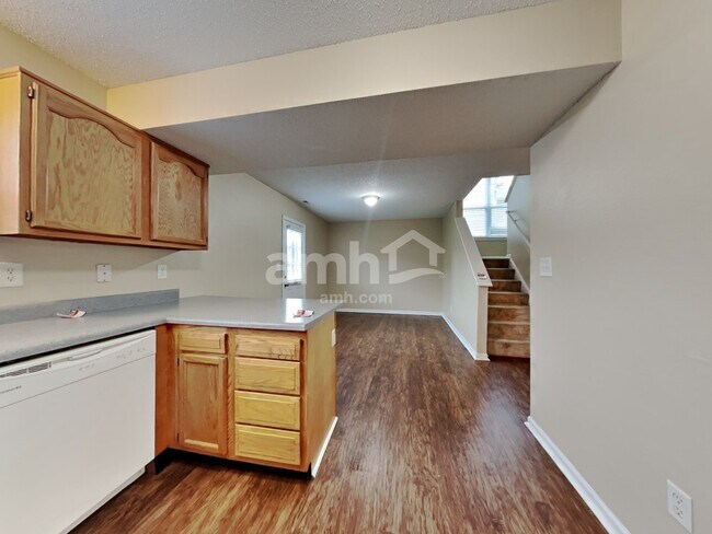 Foto del edificio - 9772 Trail Dr