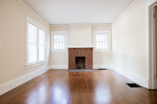 Living room - 1508 W Friendly Ave